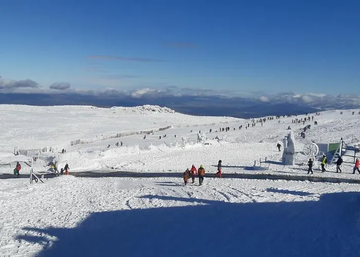 Country house & Mirador De La Covatilla *