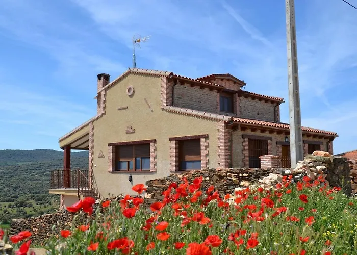 & Mirador De La Covatilla Country house *